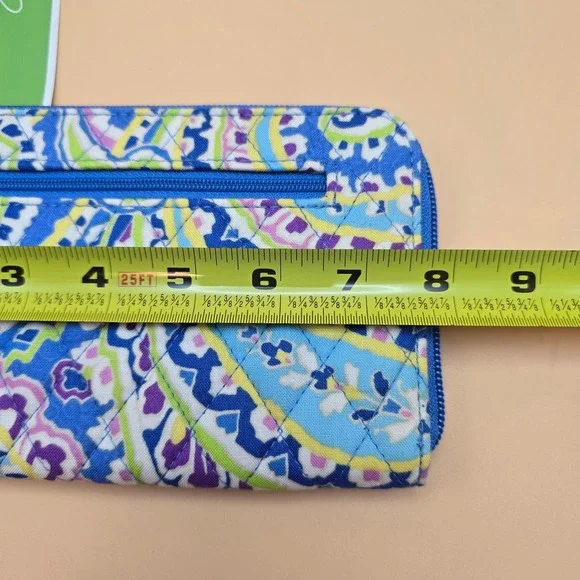Vera Bradley Zip-Around Wallet Capri Blue Paisley Quilted Cotton Wristlet NEW - Picture 12 of 15